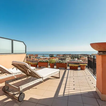 La Cedrina A Stunning Seaview *