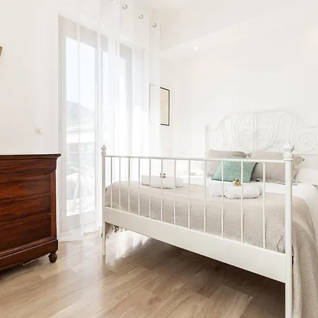 La Cedrina A Stunning Seaview Daire
